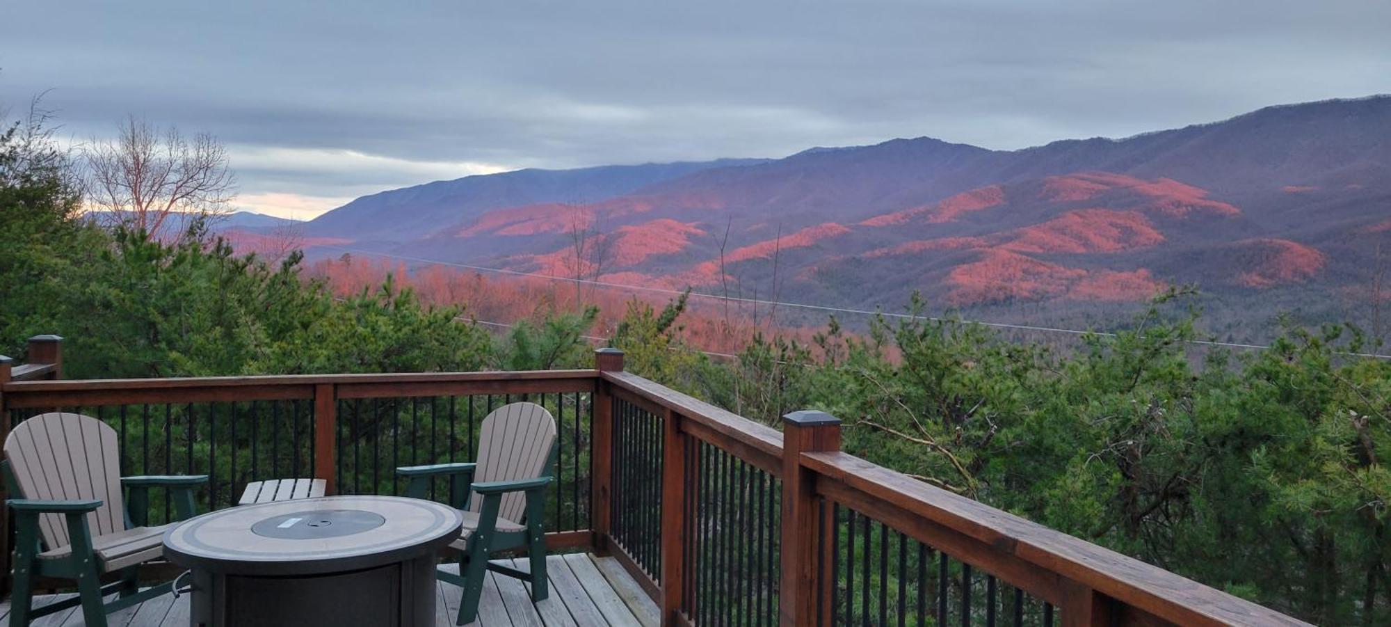 Pinnacle View Lodge By Stony Brook Cabins Gatlinburg Exterior photo